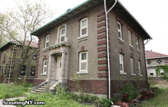 laboratory building